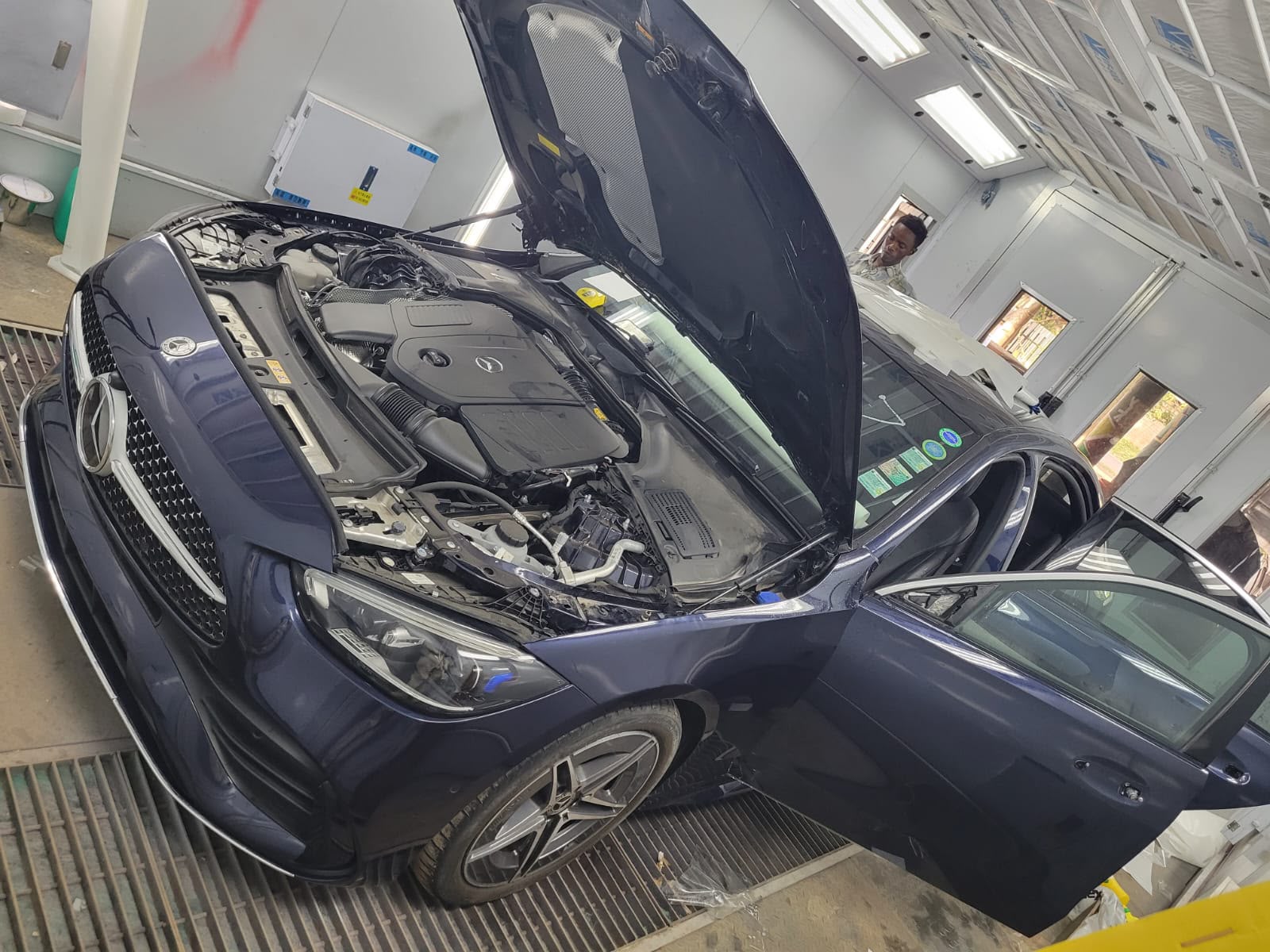 DOP RESPRAY & DETAILING team at work in Karen